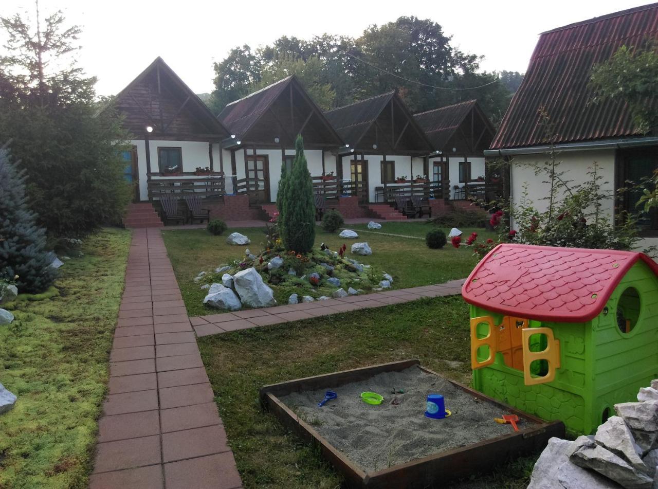 Vila Paula & Spa Sovata Luaran gambar